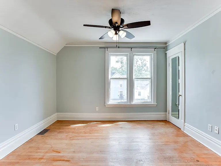 775 Jessamine Ave E — Photo 16