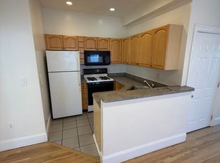 4-12 Humboldt Pl #6-1, Boston, MA 02127