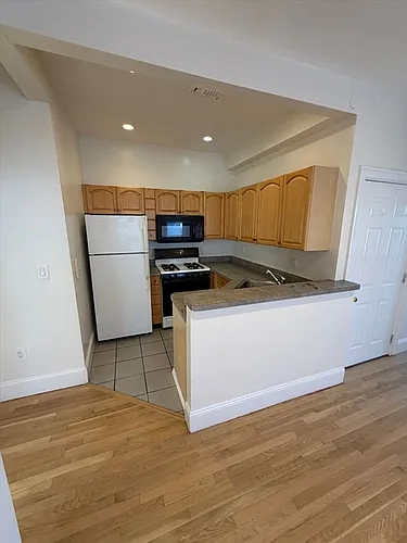 4-12 Humboldt Pl #1-6 Photo 1