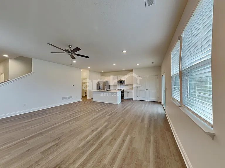1343 Park Pl S — Photo 8
