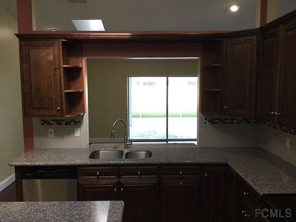 4th image of 15 Flat Rock Ln
