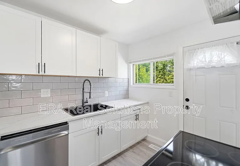 1265 Elderwood Ave — Photo 13