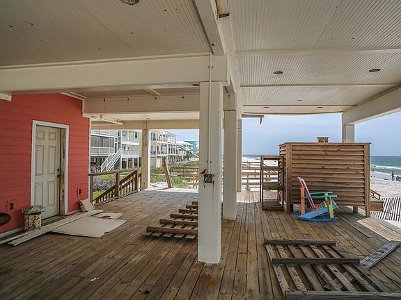 3rd image of 4379 Wavecrest Ln