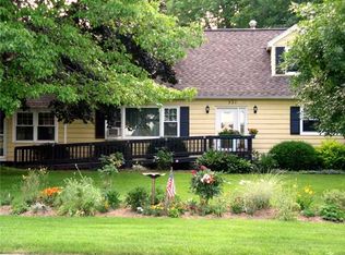 531 Phillips Rd #W, Webster, NY 14580