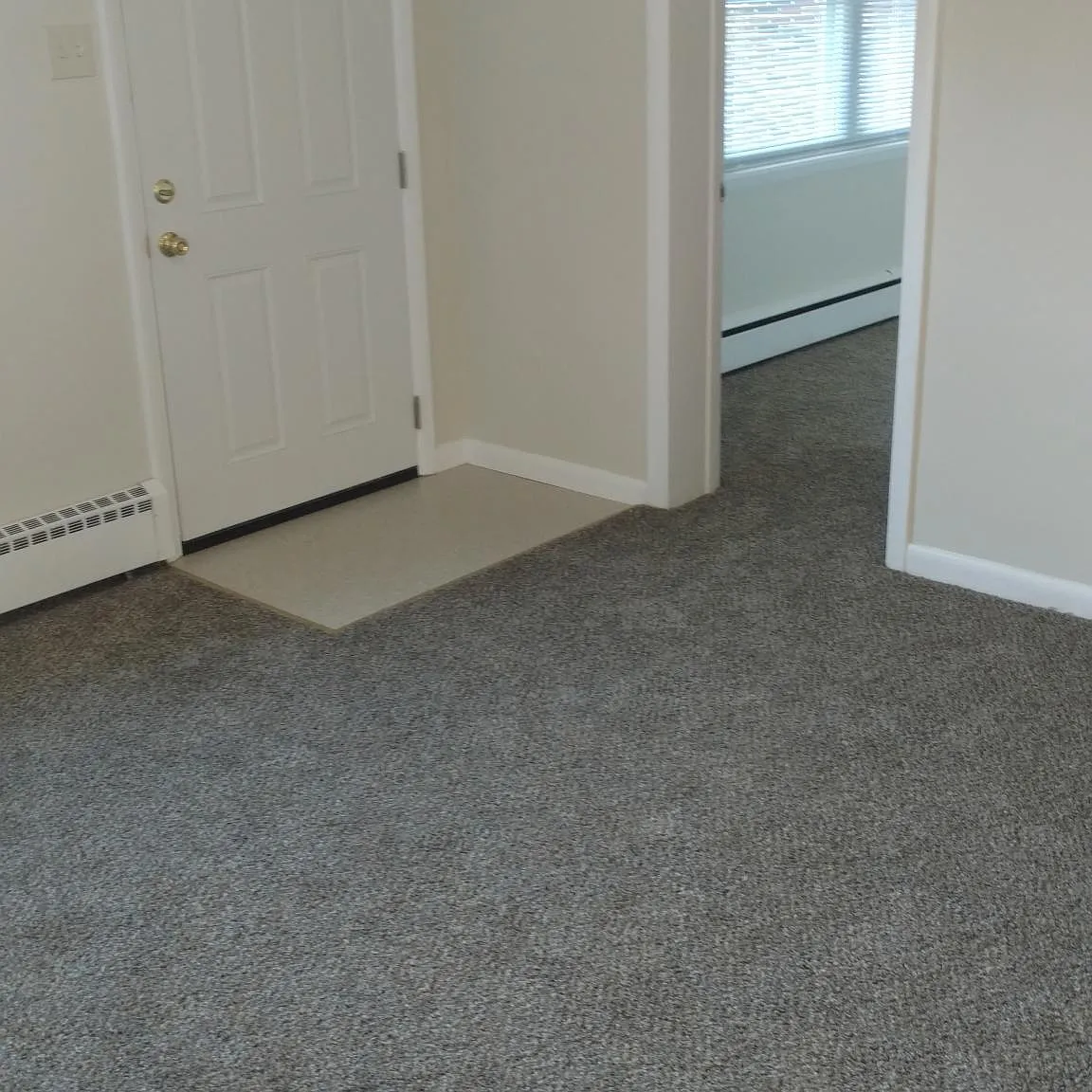 2 bed, $1,300 — Photo 4