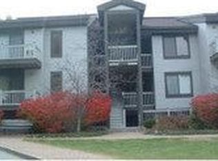 2 Hillcrest Ln, Elizabethtown, NY 12932
