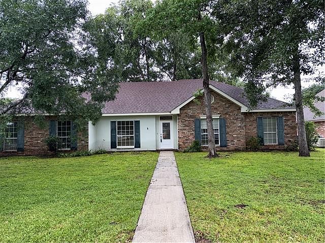 1st image of 385 Sioux Dr