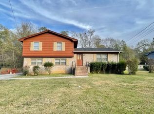 10124 Carlton Trl NW, Covington, GA 30014