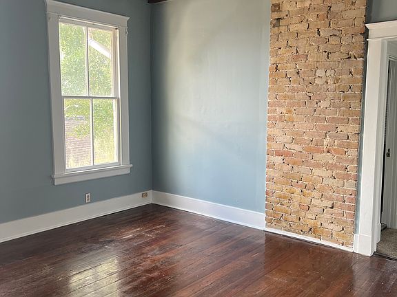 3rd image of 731 Pine St Floor 2