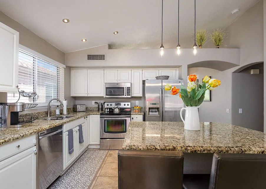 7254 E Camino Del Monte — Photo 3
