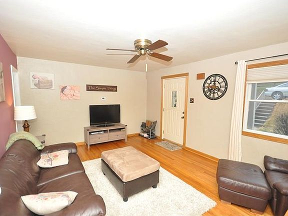 4th image of 213 Orchard Park Dr