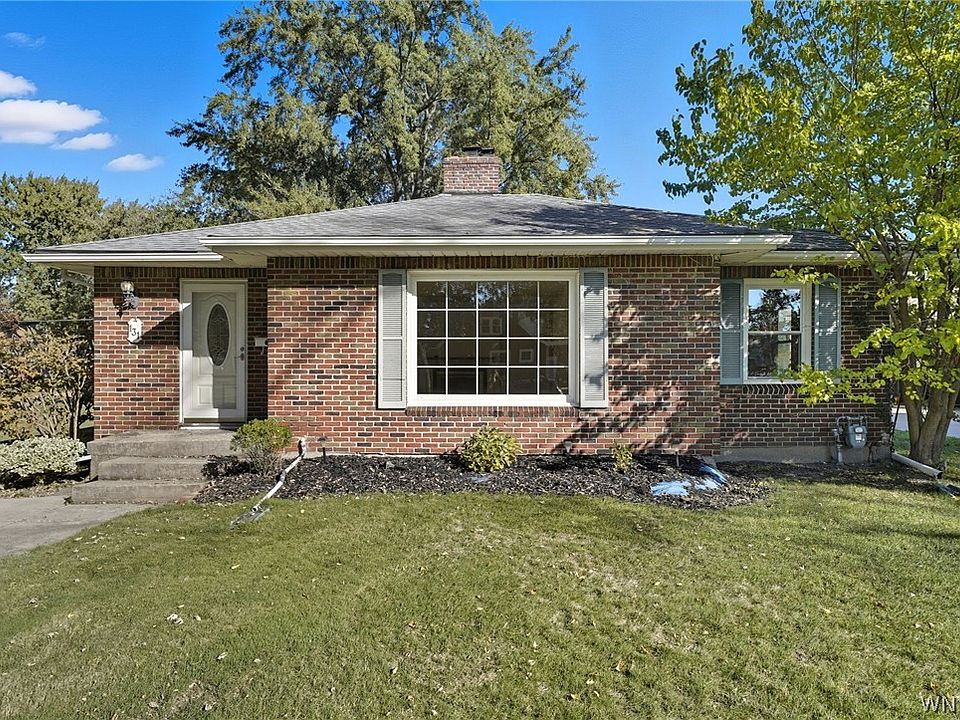 1st image of 131 Colvinhurst Dr