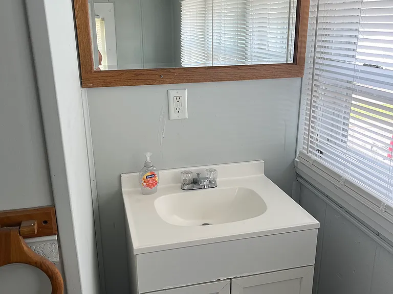155 W Oneida St — Photo 10