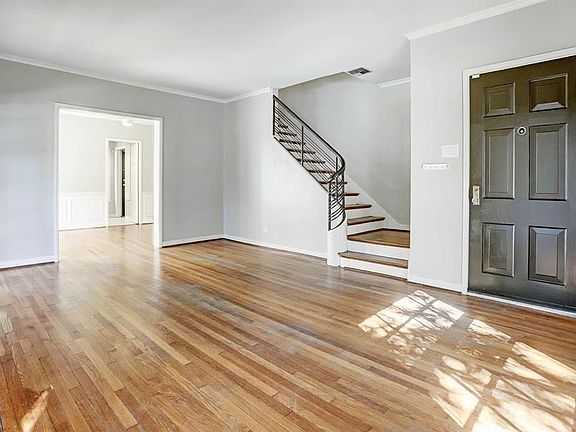 5th image of 2134 South Blvd