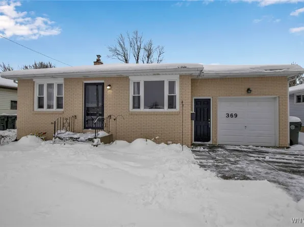 369 N Creek Dr, Depew, NY 14043