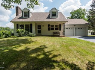 2776 N 38th St, Augusta, MI 49012