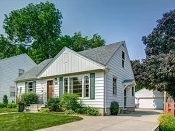 947 Winslow Ave, West Saint Paul, MN 55118