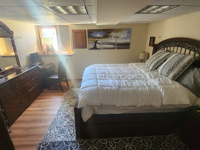 1813 W Edward Ct — Photo 2
