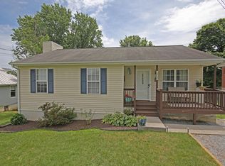 5040 Victoria St NW, Roanoke, VA 24017