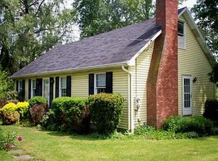 3662 Frew Mill Rd, New Castle, PA 16101