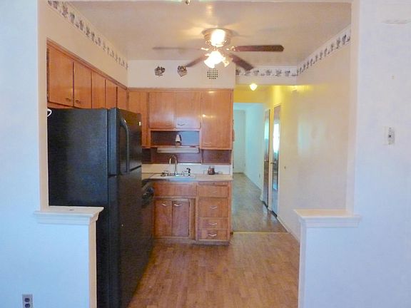 3rd image of 2043 E 61st St #1