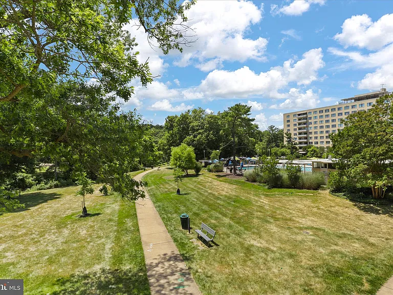 6641 Wakefield Dr #703 — Photo 52