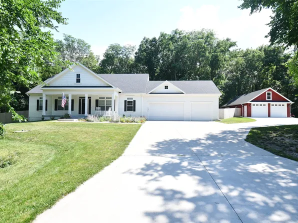 6820 NW 88th Ave, Johnston, IA 50131