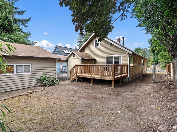 2nd image of 1107 Sidney Avenue