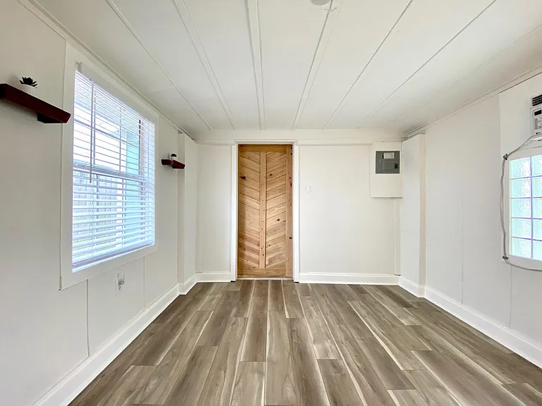 3010 Kilgore St #1/2 — Photo 8