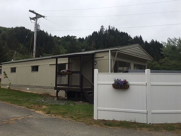 2nd image of 16400 Us Highway 101 N Spc M16