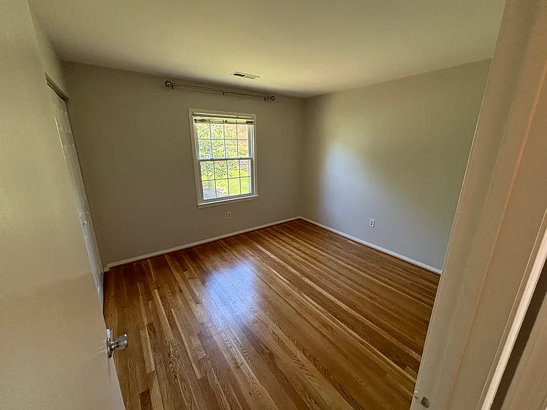 2422 Barracks Pl #3 — Photo 43
