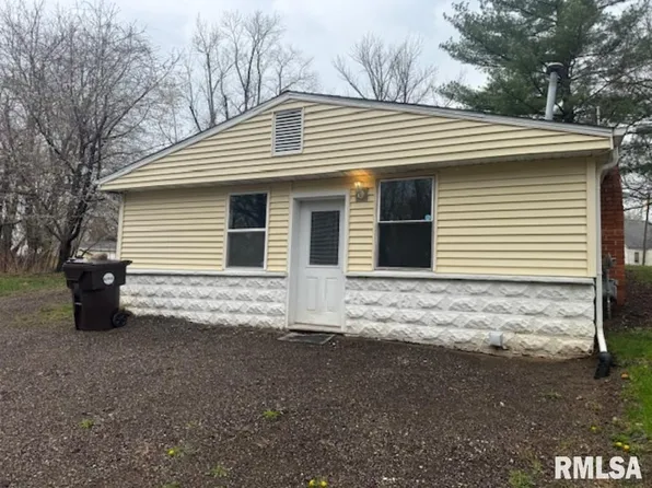 129 & 131 Edgehill Ave, Creve Coeur, IL 61610