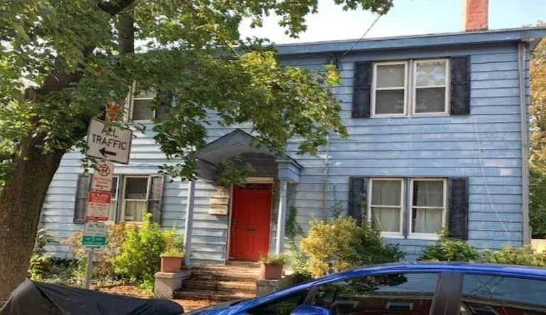 31 Lyon St — Photo 2