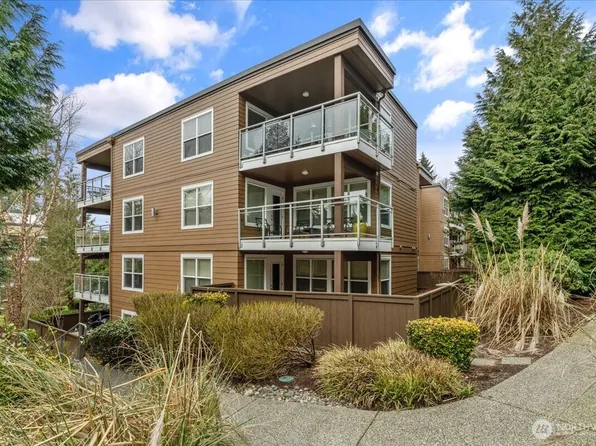 22910 90th Avenue W #D205, Edmonds, WA 98026