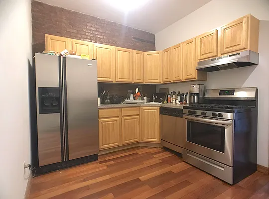 Rented by Compass | media 10