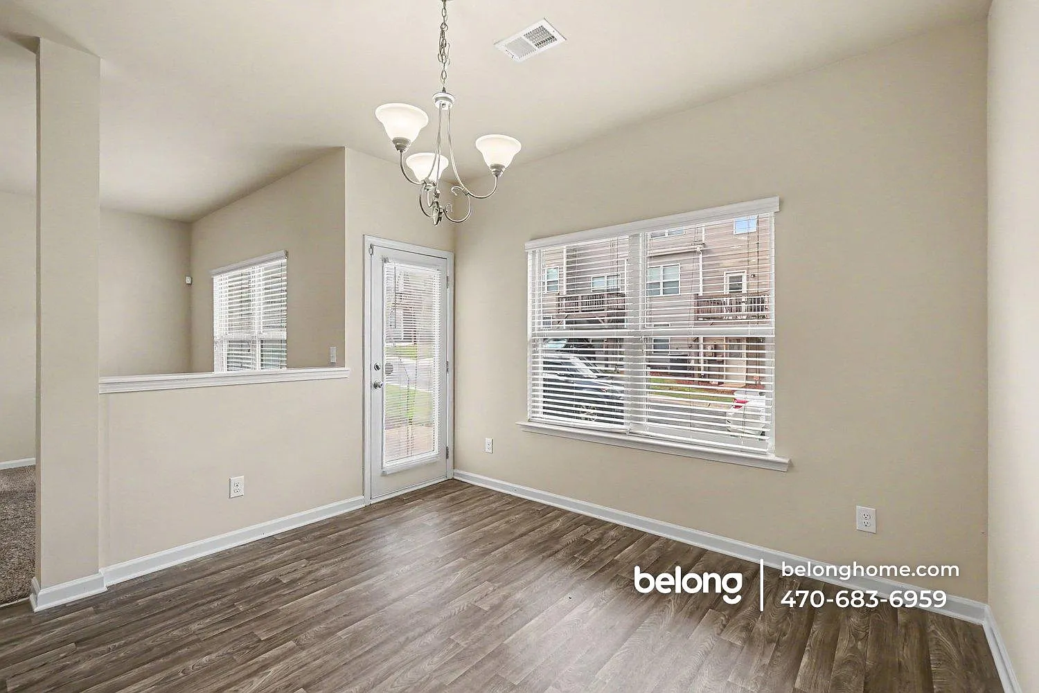 3 bed, 2.5 bath, 1650 sqft, $1,900 — Photo 4