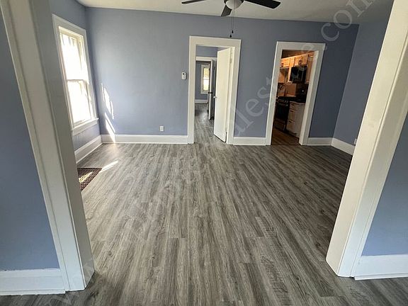 4th image of 3817 Lockwood Ave #1/2
