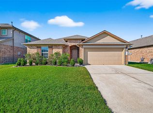 711 Green Clover Ln, Rosharon, TX 77583