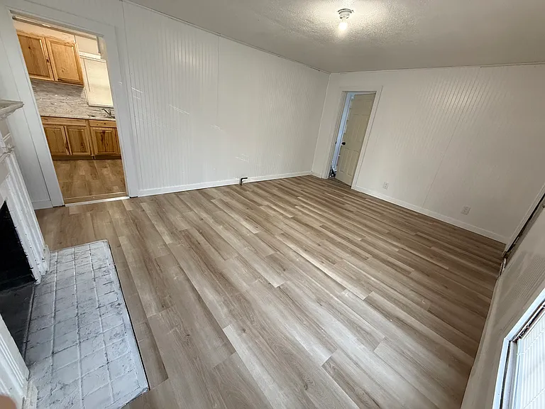 2304 Avenue D — Photo 6