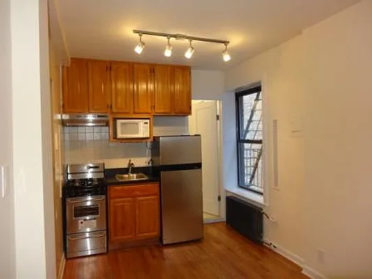 Rented by Citi Habitats | media 15