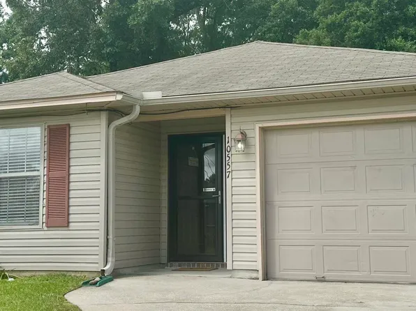 10557 Senegal Dr, Pensacola, FL 32534