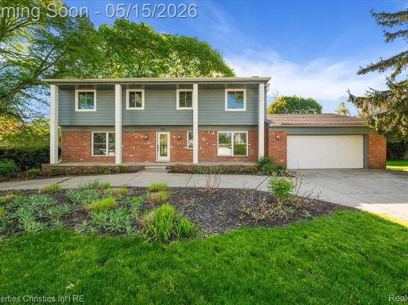 7381 Cathedral Dr, Bloomfield Hills, MI 48301