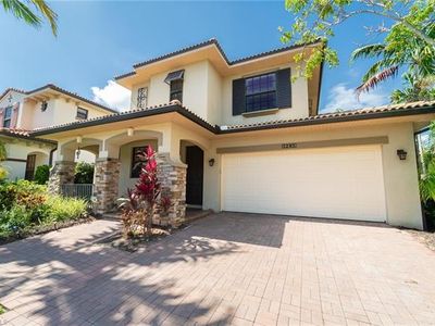 1245 Kendari Ter, Naples, FL, 34113