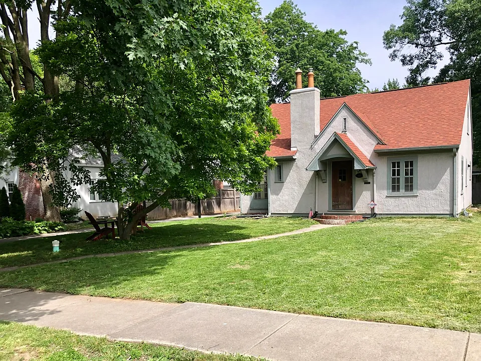 440 W 44th St