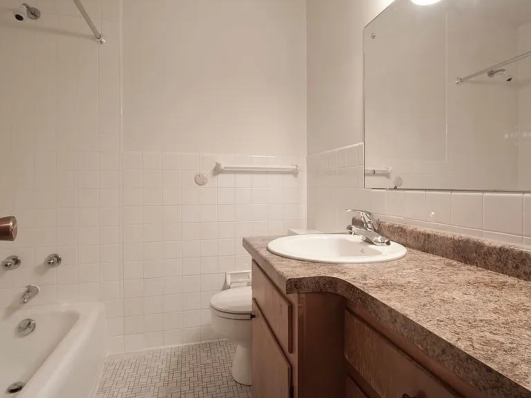 515 Cleveland Ave S — Photo 3