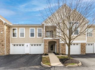 5082 Calais Dr, Columbus, OH 43221