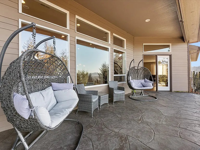 1587 SW Walters Loop — Photo 17