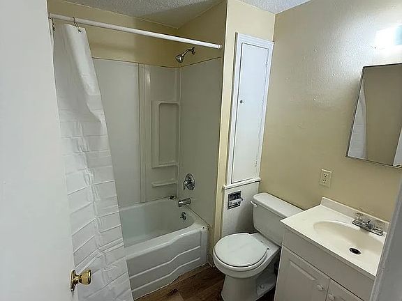 4th image of 807 E 34th St #12