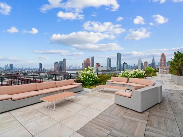 11-39 49th Avenue image 13 of 20