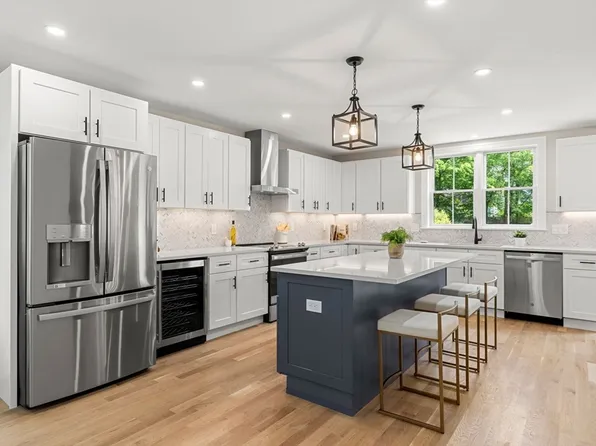 19 Fayette St #19, Watertown, MA 02472